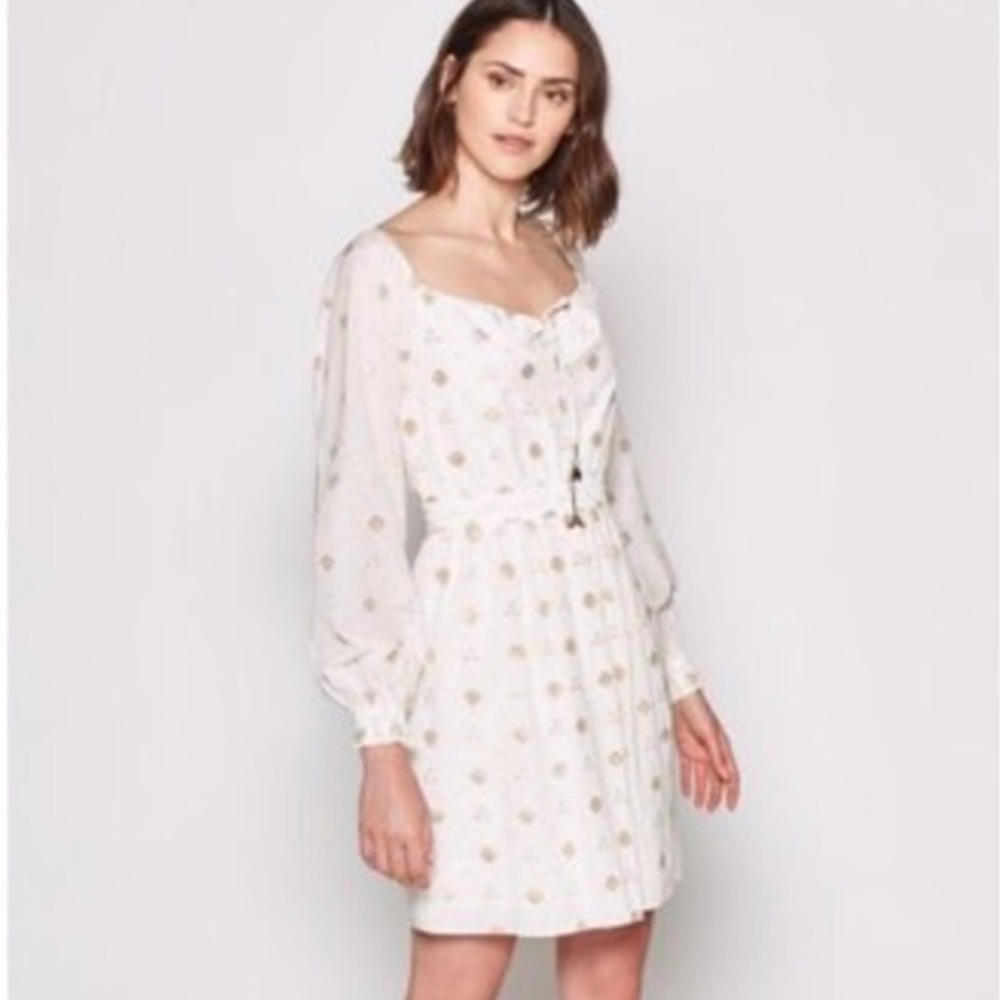 Gorgeous Ivory Long Sleeve Dress